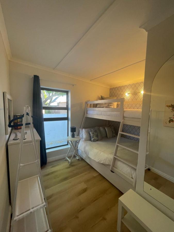 Adorable 2 Bedroom Cottage With Spacious Veranda Hermanus Exteriér fotografie